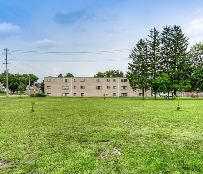 Photo du bâtiment - Fairview and Trafalgar Place