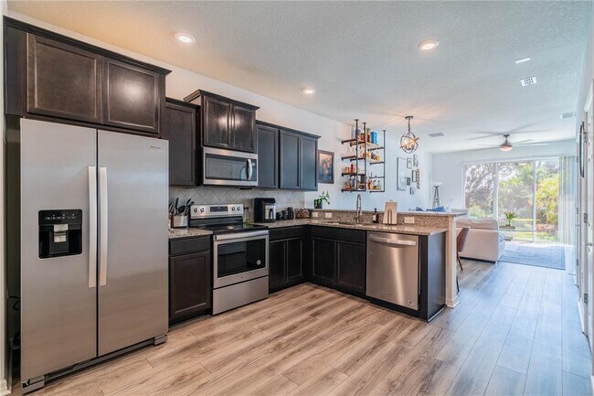 Building Photo - 5029 Blue Latan Ln