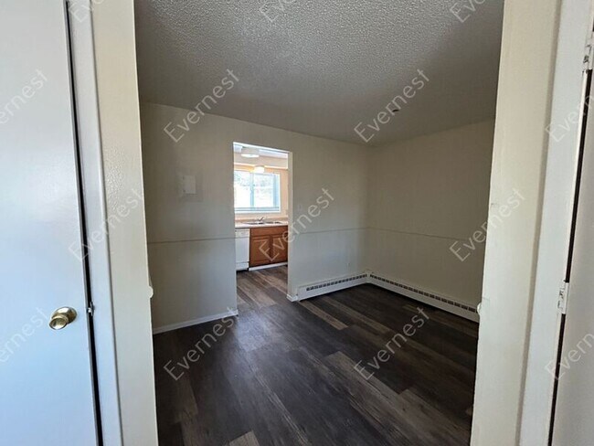 Foto del edificio - 1075 Magnolia St