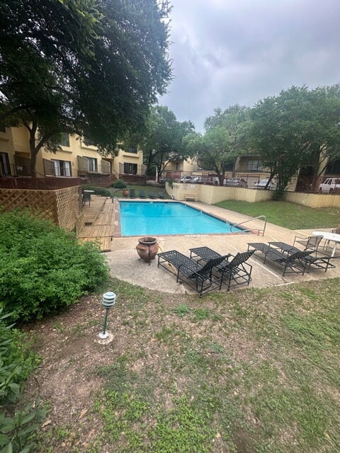 Building Photo - 8642 Fredericksburg Rd