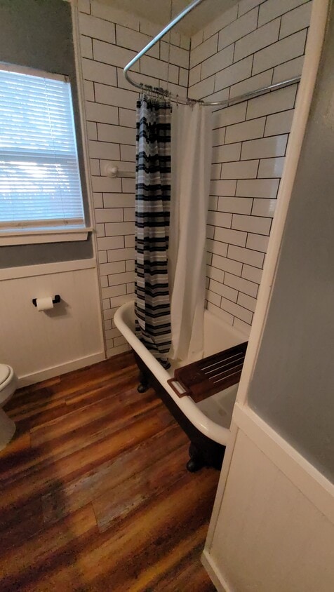Primary Photo - 206 W 55th 1/2 St