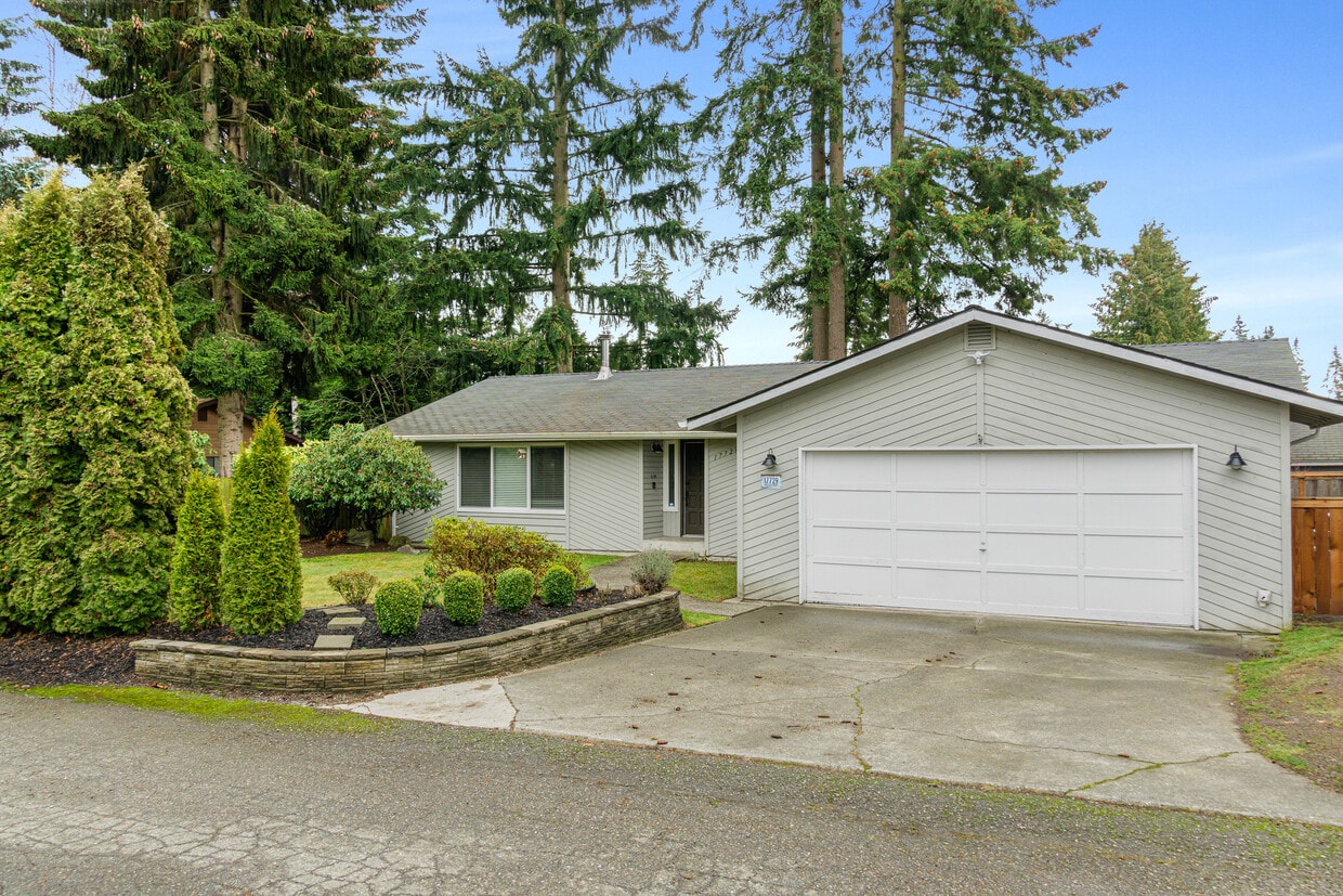 Photo - 17729 Spruce Way (Lynnwood, WA)