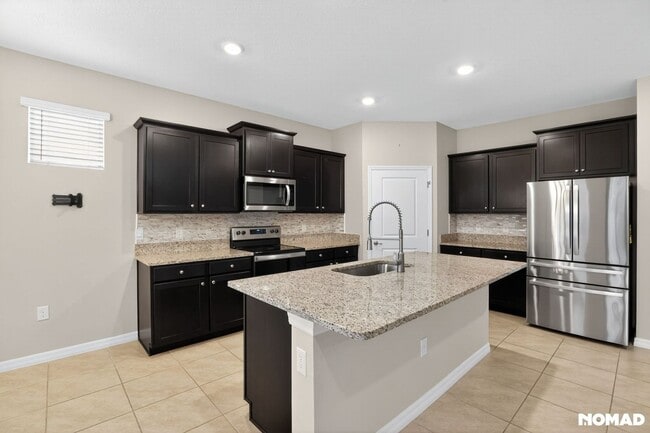 Building Photo - 7833 June Ln