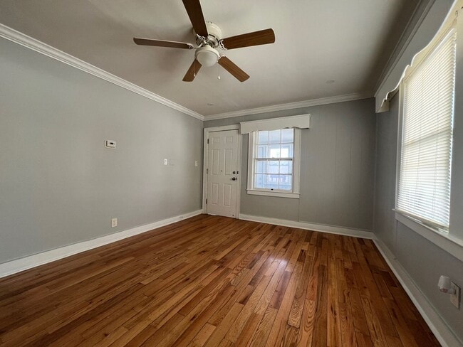 Building Photo - 207 Main Street, Dundalk, MD 21222