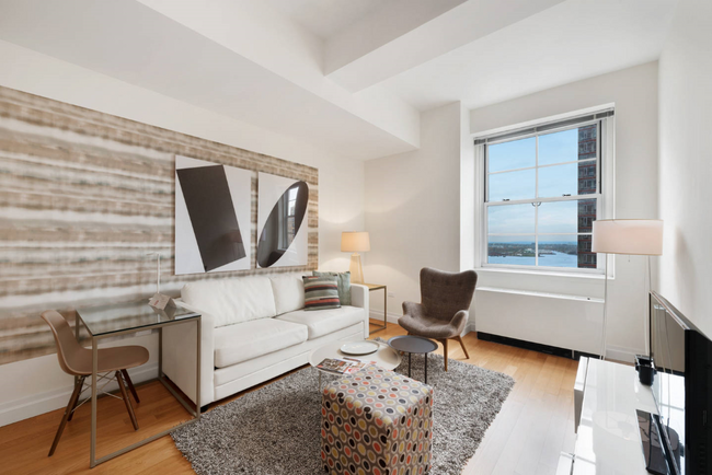 Building Photo - SUNDRENCHED AND FULLY RENOVATED!!!