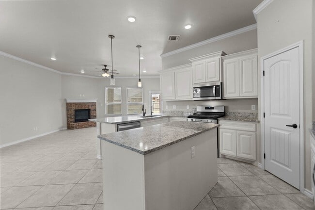 Building Photo - 1645 Palo Duro Dr