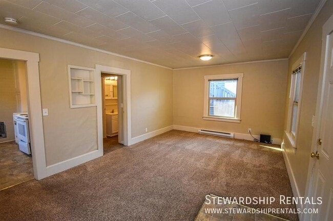 Photo - 1841 Kincaid St Apartment