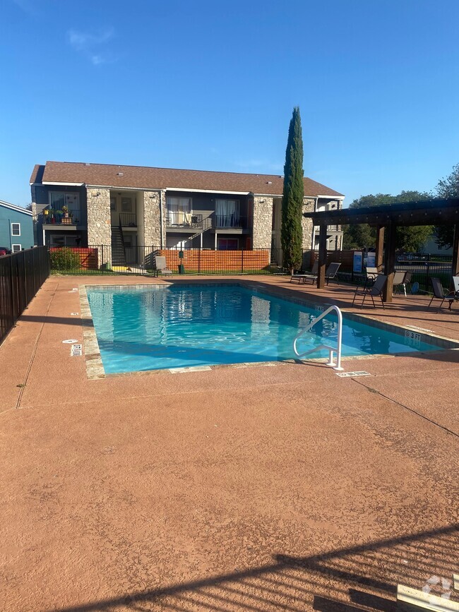 Pool and Pergola - The 10Forty8 Modern Living