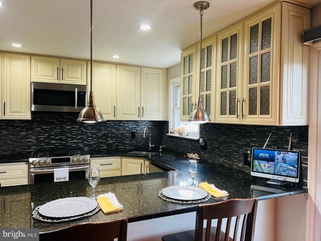 Foto del edificio - 3614 Canby Dr