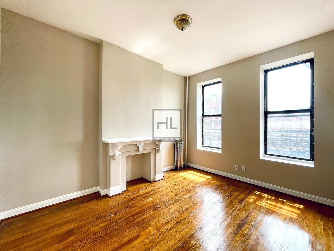 Primary Photo - Huge 1 Bed + Home Office | 1501 Broadway