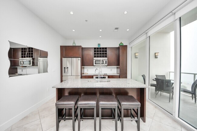 Foto del edificio - 10327 Termini-San Luis Pass Rd