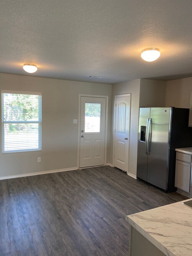 Building Photo - Four Bedroom | Two Bath Home in Conway