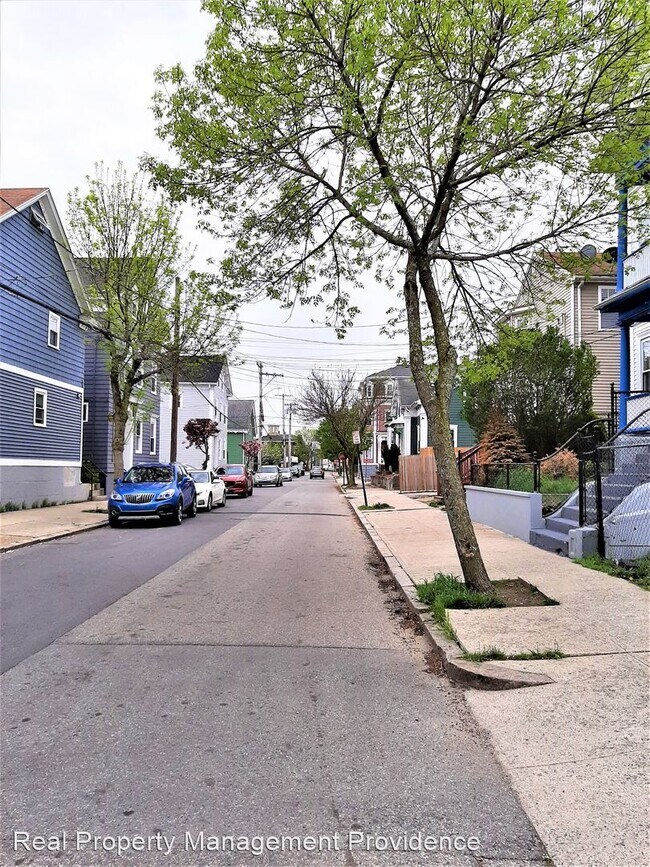 Foto del edificio - 3 br, 2 bath House - 63-65 Courtland Street