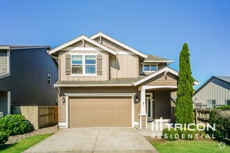 Building Photo - 10106 NE 144th Ct