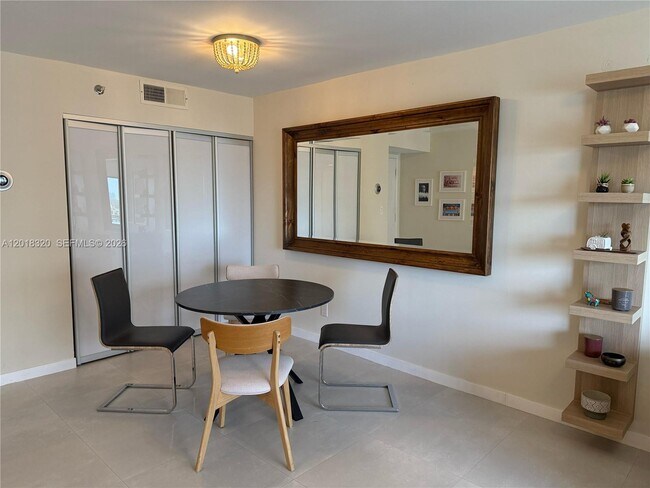 Foto del edificio - 770 Claughton Island Dr