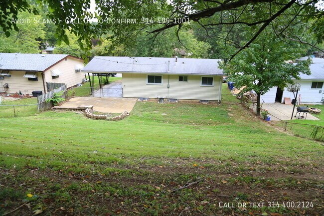 Foto del edificio - 3415 Ginger Dr