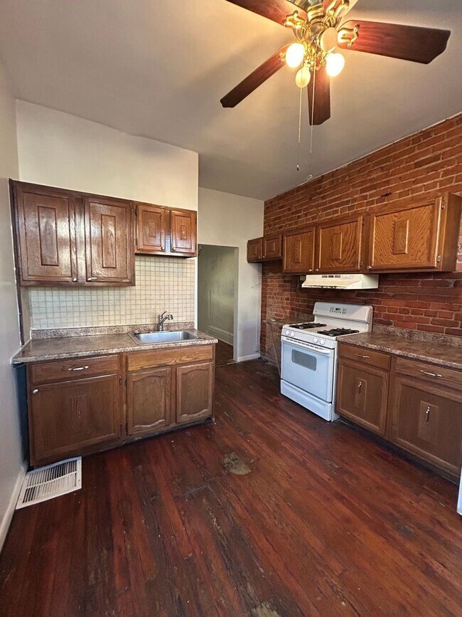 Foto del edificio - 222 Harris St