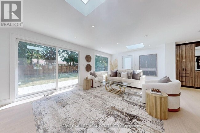 Building Photo - 29 Parmbelle Crescent