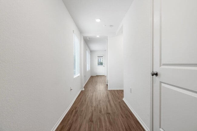 Building Photo - 7128 Spotted Leaf Wy