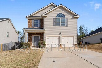 Building Photo - 456 Lory Ln