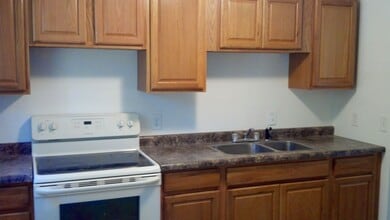 Building Photo - 4808 Ventura Dr