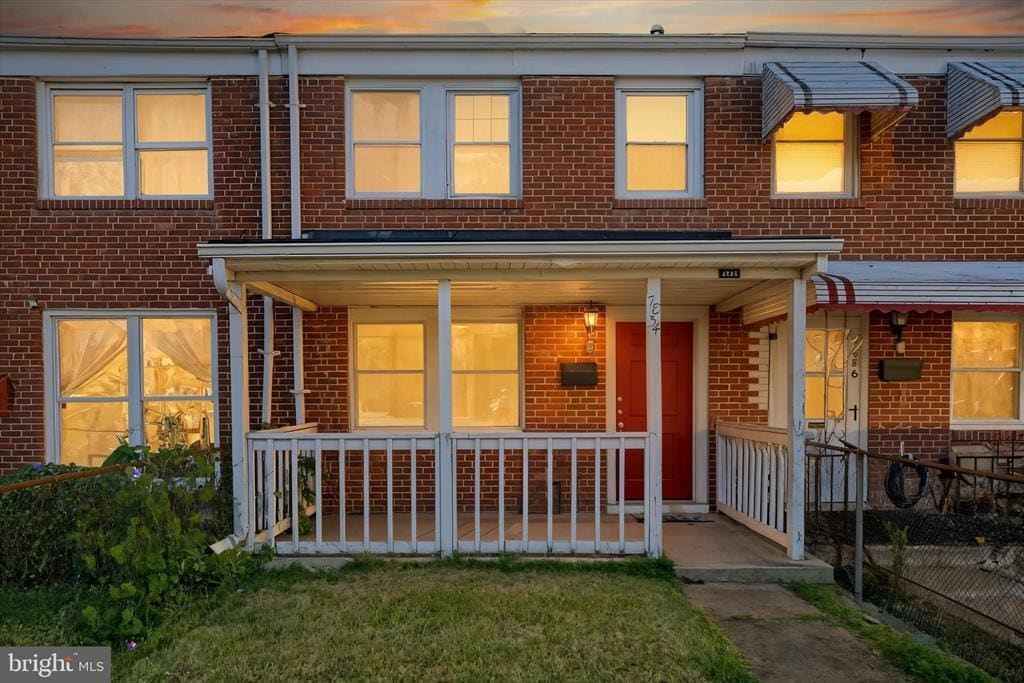 Foto principal - 7834 St Claire Ln