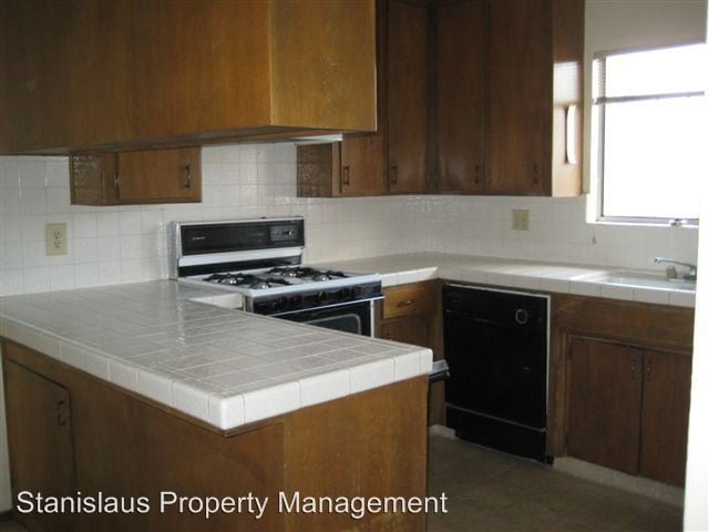 Building Photo - 2405 Vera Cruz Dr