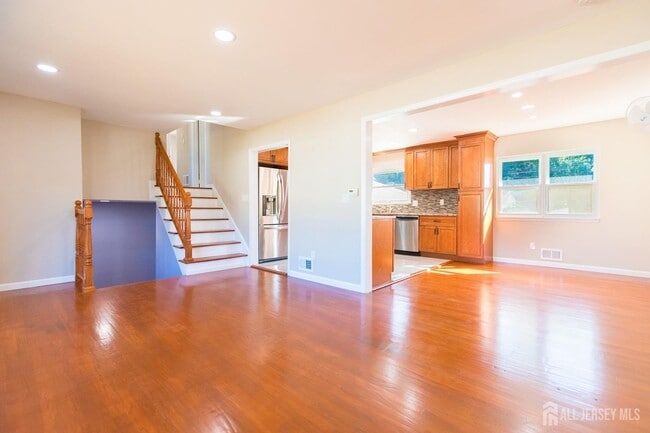 Building Photo - 24 Rieder Rd