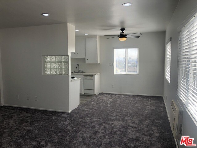 Foto del edificio - 744 Pier Ave