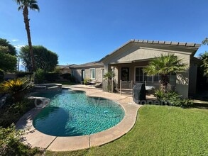 Building Photo - 137 Traviso Dr