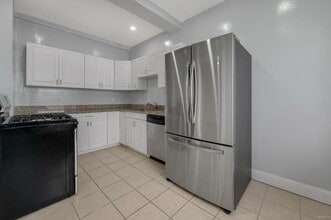 Building Photo - 312 Fillmore St