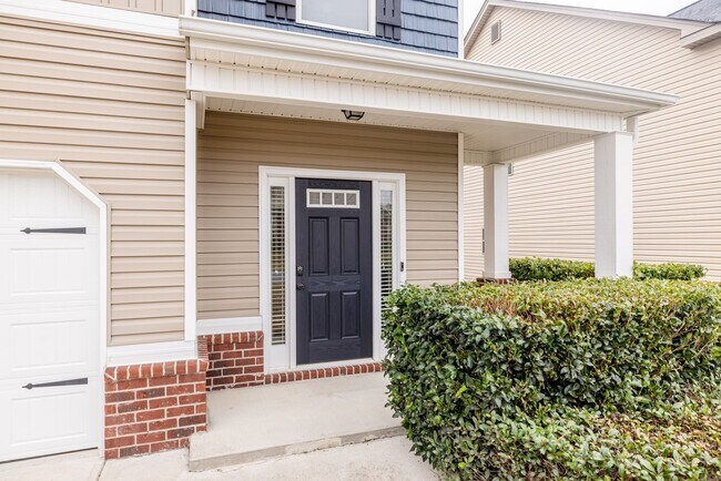 Building Photo - 4414 Grove Landing Dr