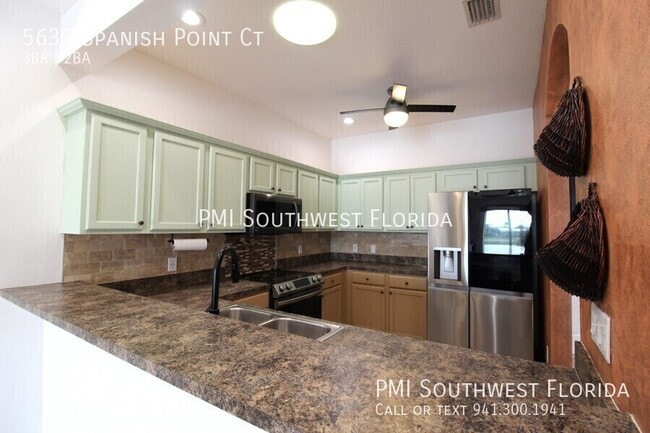 Foto del edificio - 5635 Spanish Point Ct