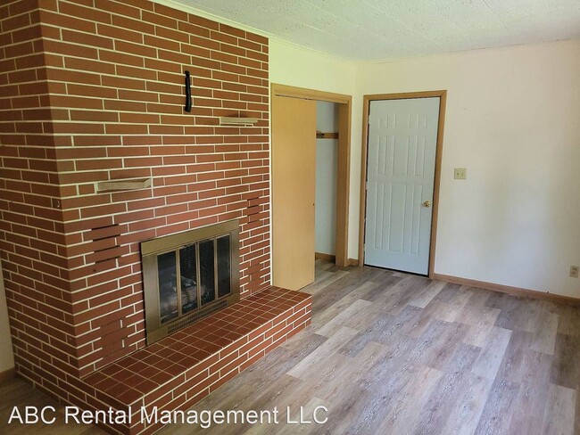 Building Photo - 3 br, 1 bath House - 605 Clark Ave