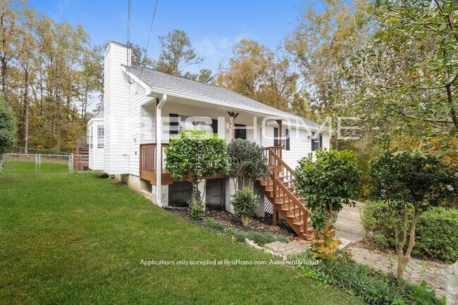 Building Photo - 75 Spring Dr