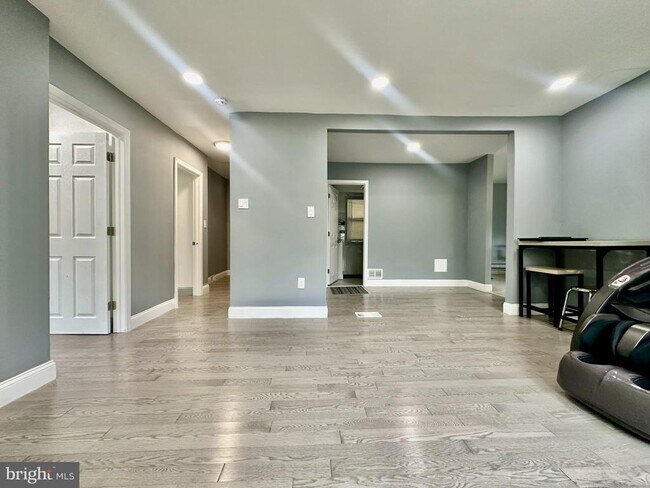 Foto del edificio - 633 Durham Rd