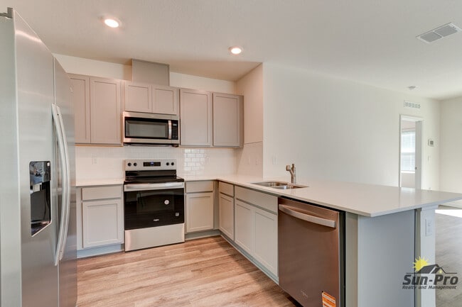 Foto del edificio - 982 Commons Way