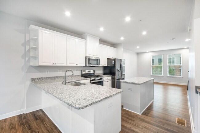 Foto del edificio - 418 W Tremont Ave