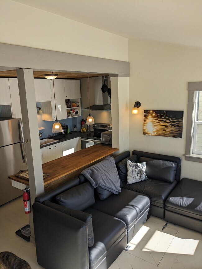 Foto del edificio - 417 E 10th St