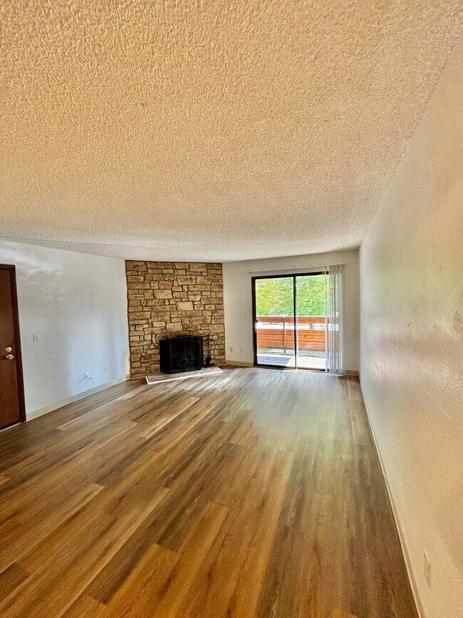 Foto del edificio - Spacious Green Mountain One Bedroom w/Pool...
