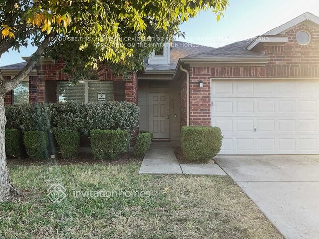 Building Photo - 8824 King Ranch Dr