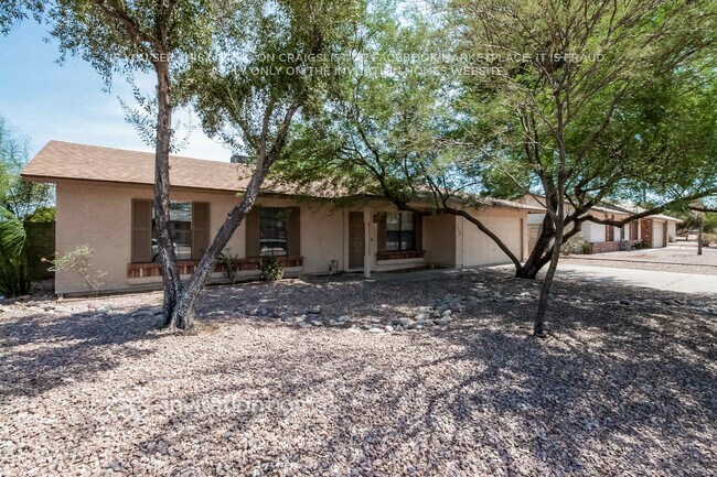 Foto del edificio - 5037 E Bannock St
