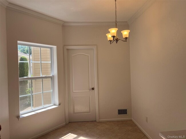 Building Photo - 85 Windwatch Dr