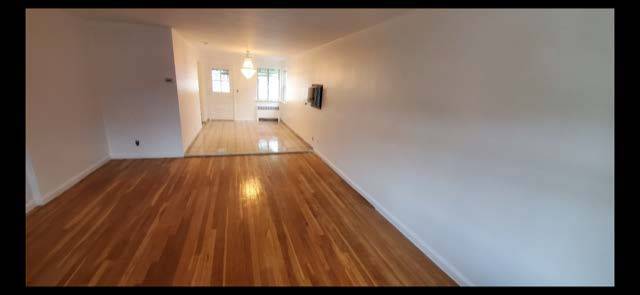 Building Photo - 2541 Tiemann Ave
