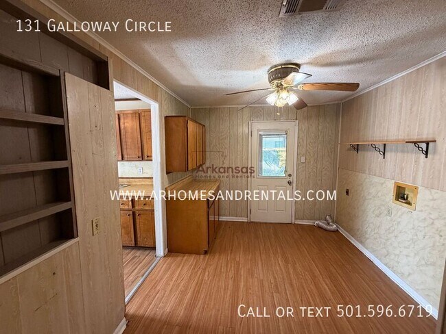 Foto del edificio - 131 Galloway Cir