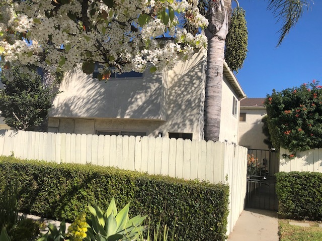 Foto del edificio - 2153 Maple St