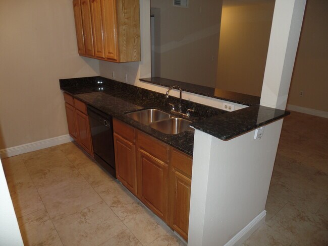 Foto del edificio - 2485 NW 33rd St