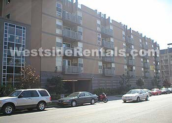 Primary Photo - 690 S Catalina St