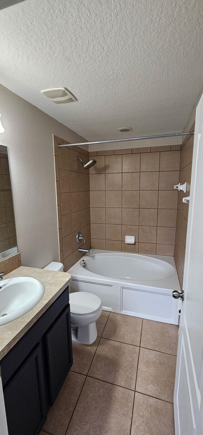 Foto del edificio - 6336 Timberly Ln