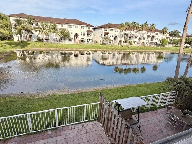 Foto del edificio - 8965 NW 98th Ave